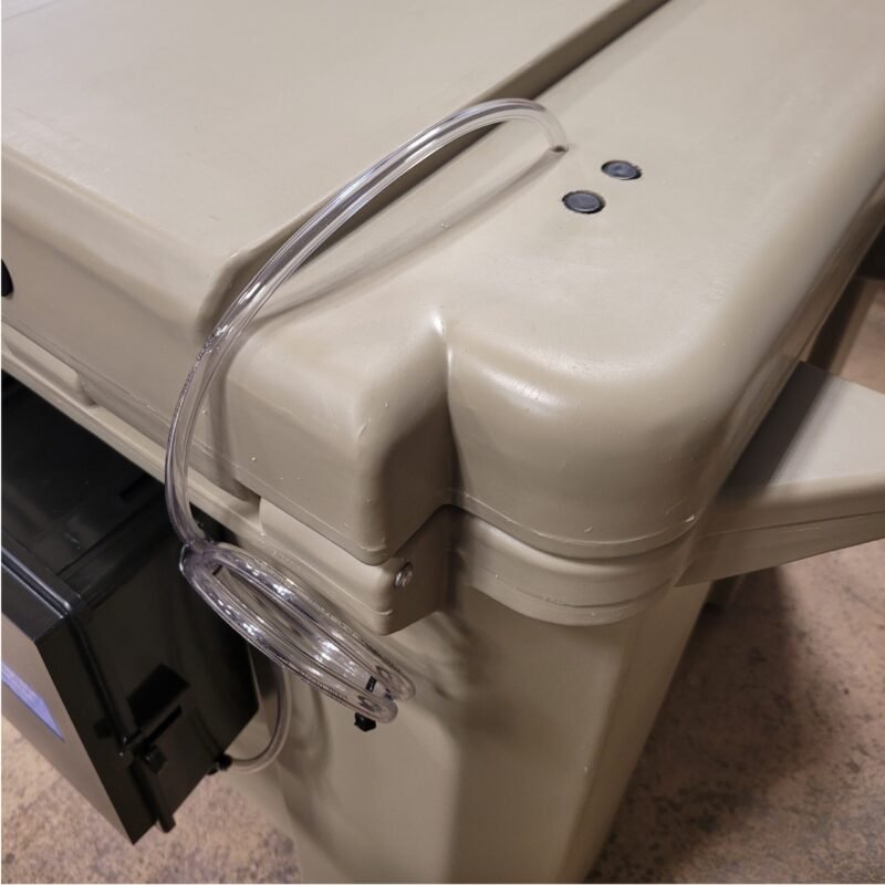 A photo showing the ozone pump configuration on a Desert Plunge cold plunge tub.